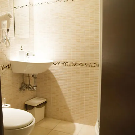 Mosaic Central Guest House Pensionat 3*